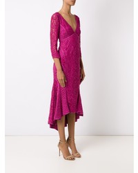 Ярко-розовое кружевное вечернее платье от Martha Medeiros