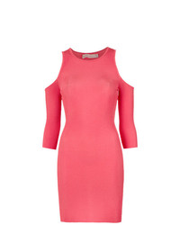 Ярко-розовое облегающее платье от Cecilia Prado