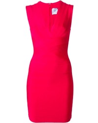 Ярко-розовое облегающее платье от Herve Leger