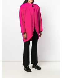 Ярко-розовое пальто-накидка от Marc Jacobs