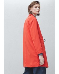 Женское ярко-розовое пальто от Mango