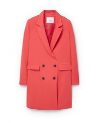 Женское ярко-розовое пальто от Mango
