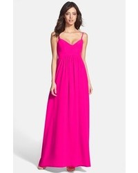 Ярко-розовое платье-макси