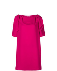 Ярко-розовое платье прямого кроя