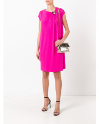 Ярко-розовое платье прямого кроя от Lanvin