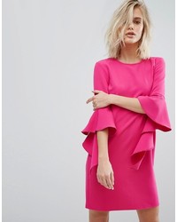 Ярко-розовое платье прямого кроя от Miss Selfridge