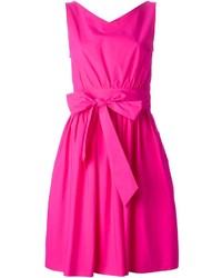 Ярко-розовое платье с плиссированной юбкой от Moschino Cheap & Chic