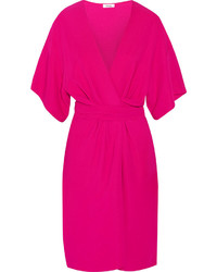 Ярко-розовое платье-футляр от Issa