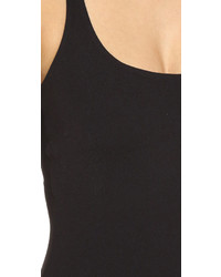 Ярко-розовое платье от Susana Monaco