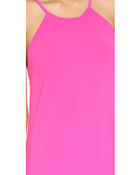 Ярко-розовое платье от Amanda Uprichard
