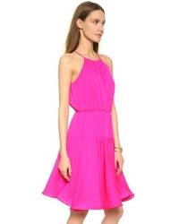 Ярко-розовое повседневное платье от Milly