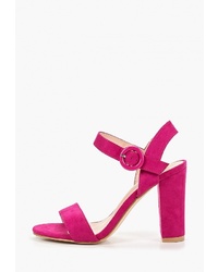 Ярко-розовые замшевые босоножки на каблуке от Chiara Foscari