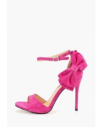 Ярко-розовые замшевые босоножки на каблуке от Winzor