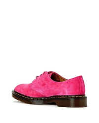 Ярко-розовые замшевые туфли дерби от Dr. Martens