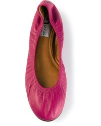 Ярко-розовые кожаные балетки от Lanvin