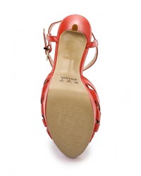 Ярко-розовые кожаные босоножки на каблуке от Cristofoli