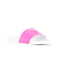 Ярко-розовые кожаные сандалии на плоской подошве от Giuseppe Zanotti Design