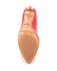 Ярко-розовые кожаные туфли от Julia Grossi