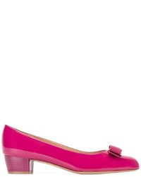 Ярко-розовые кожаные туфли от Salvatore Ferragamo