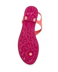 Ярко-розовые резиновые сандалии на плоской подошве от Armani Jeans
