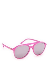 Женские ярко-розовые солнцезащитные очки от Wildfox Couture