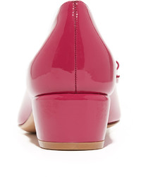 Ярко-розовые туфли от Salvatore Ferragamo
