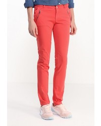 Ярко-розовые узкие брюки от Gas