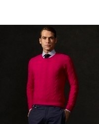 Ярко-розовый вязаный свитер