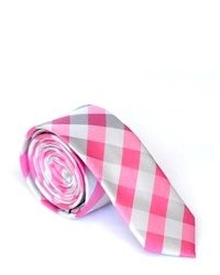 Ярко-розовый галстук в шотландскую клетку