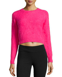 Ярко-розовый короткий свитер