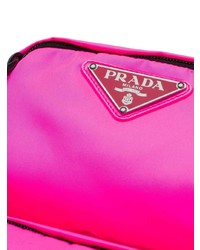 Женский ярко-розовый рюкзак от Prada